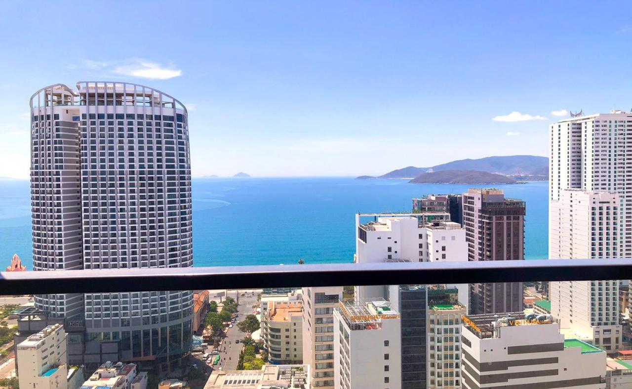 Sunny Smes - Virgo Nha Trang Apartment Bagian luar foto