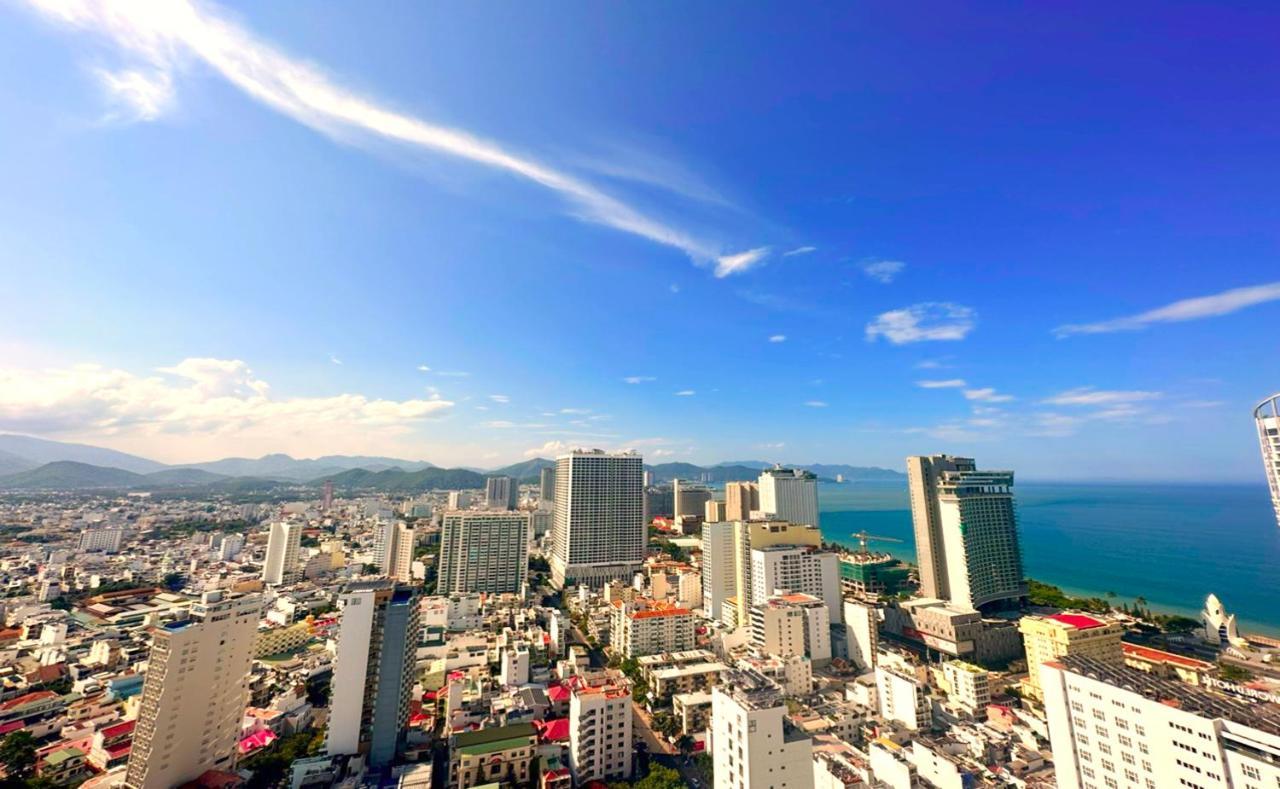 Sunny Smes - Virgo Nha Trang Apartment Bagian luar foto