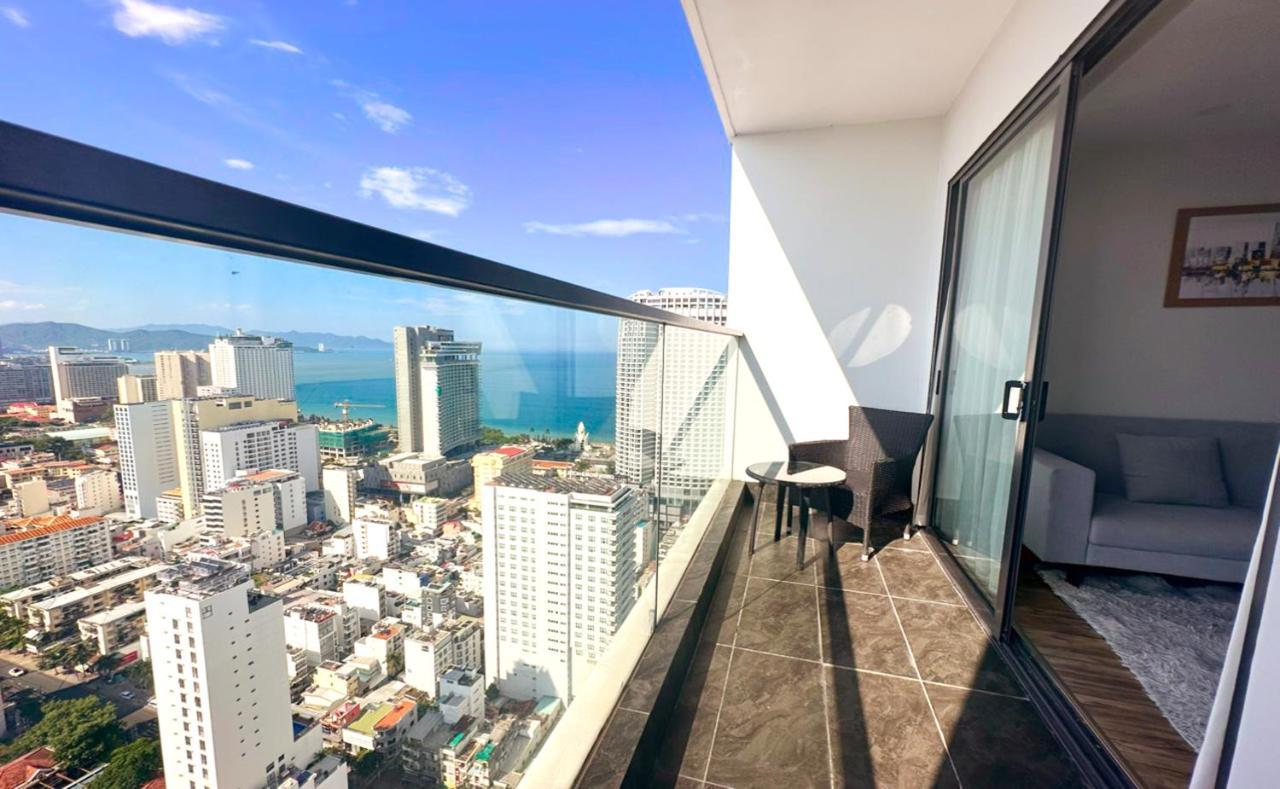 Sunny Smes - Virgo Nha Trang Apartment Bagian luar foto